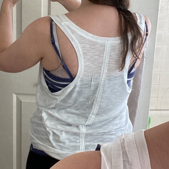 Oversized Soft OLIVIACEOUS tank - Picture 9 of 9